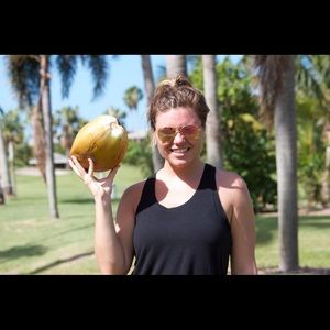 Meet your Posher, Megab